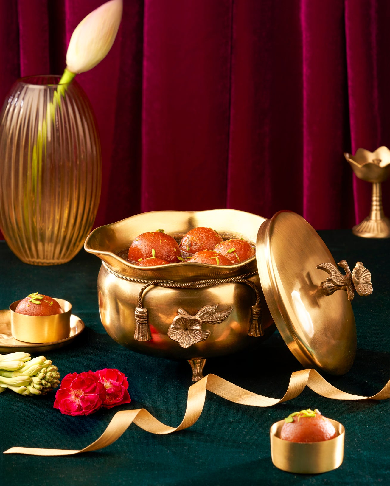 GURCHINI SPECAIL LUXURY HANDI FILLED  WITH RASGULLA