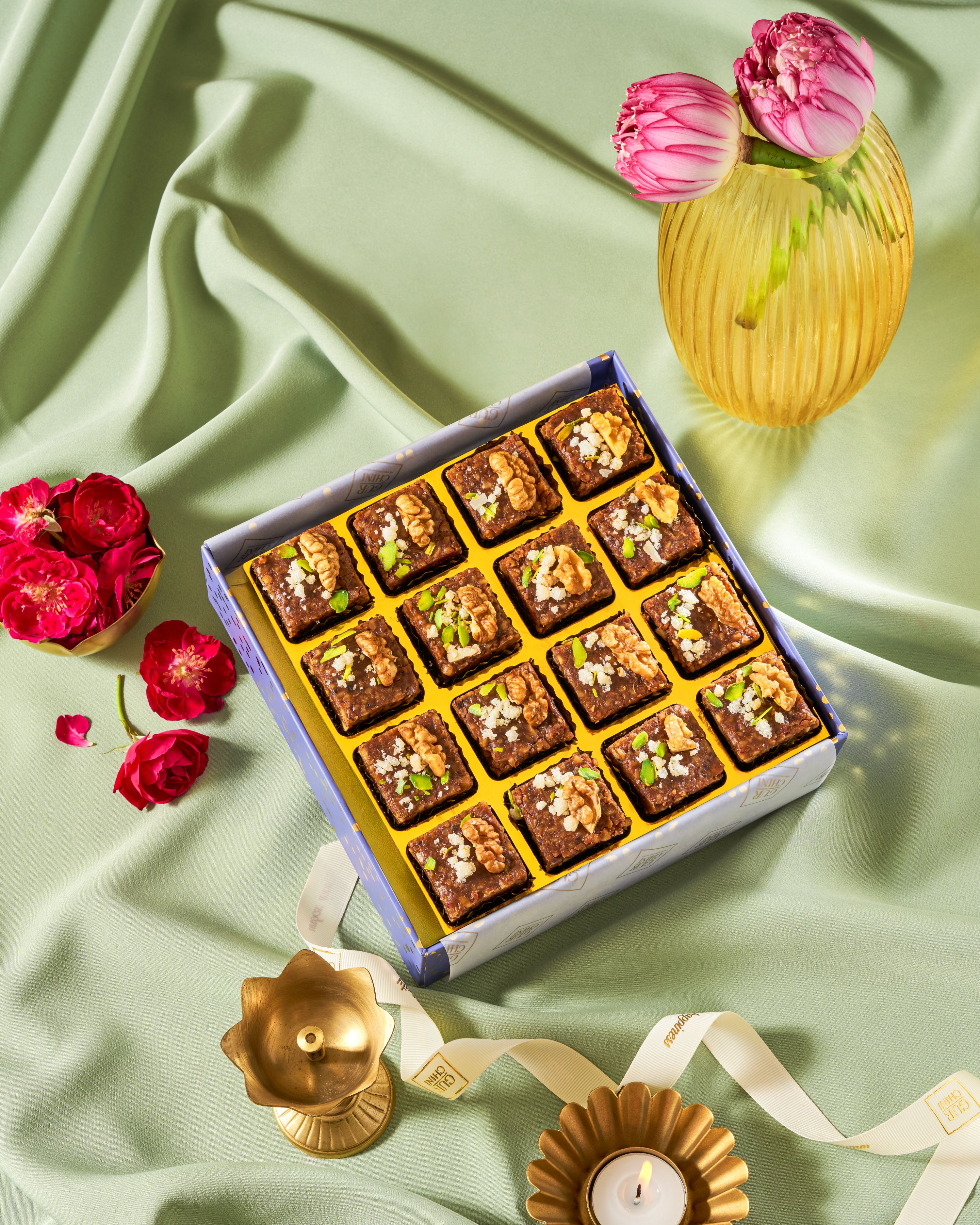 Luxury Blue Dior Box of 16 Pcs Akhrot Lauj