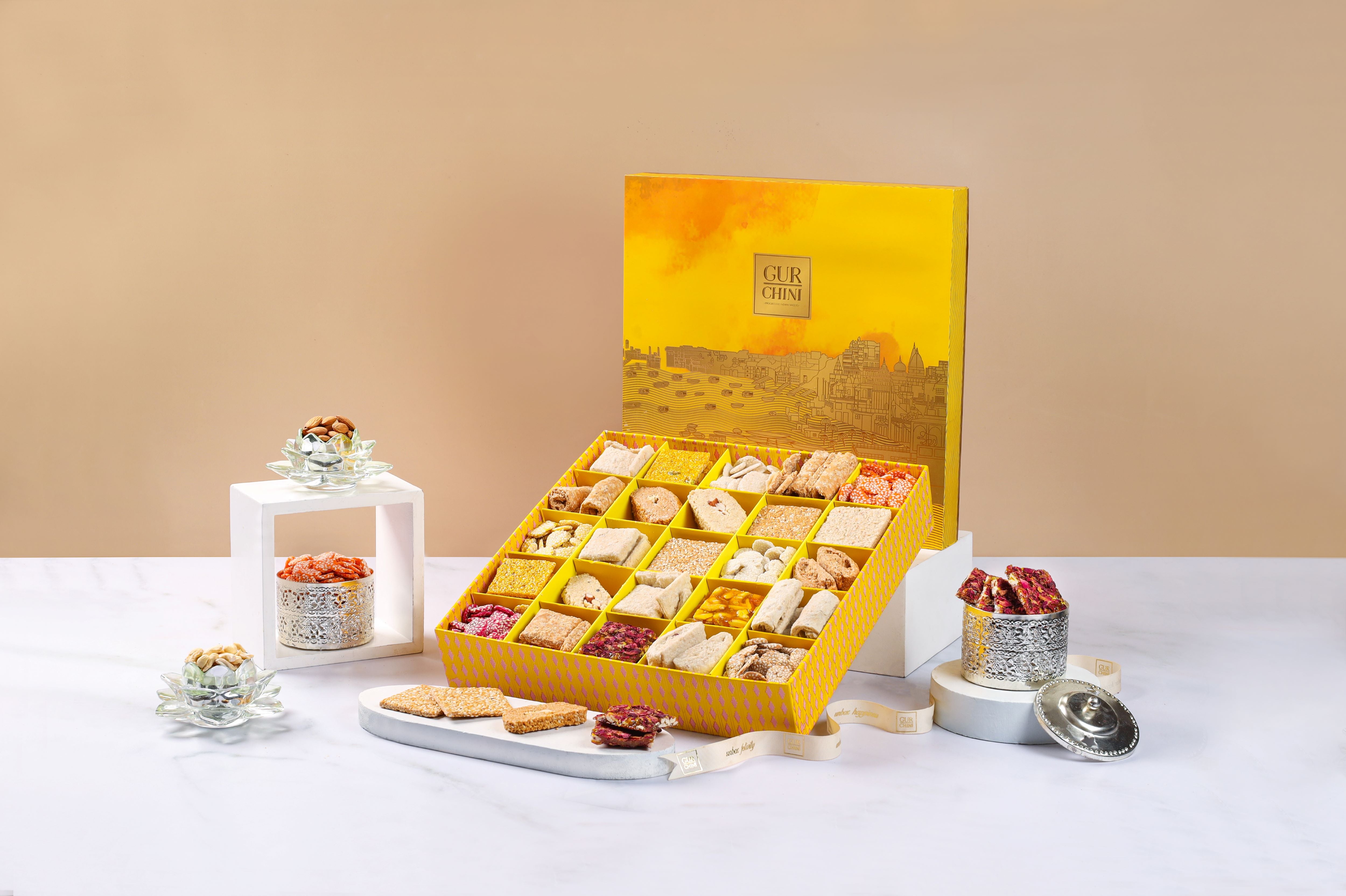 Assorted Rewdi & Gajak 25 Coloum Box