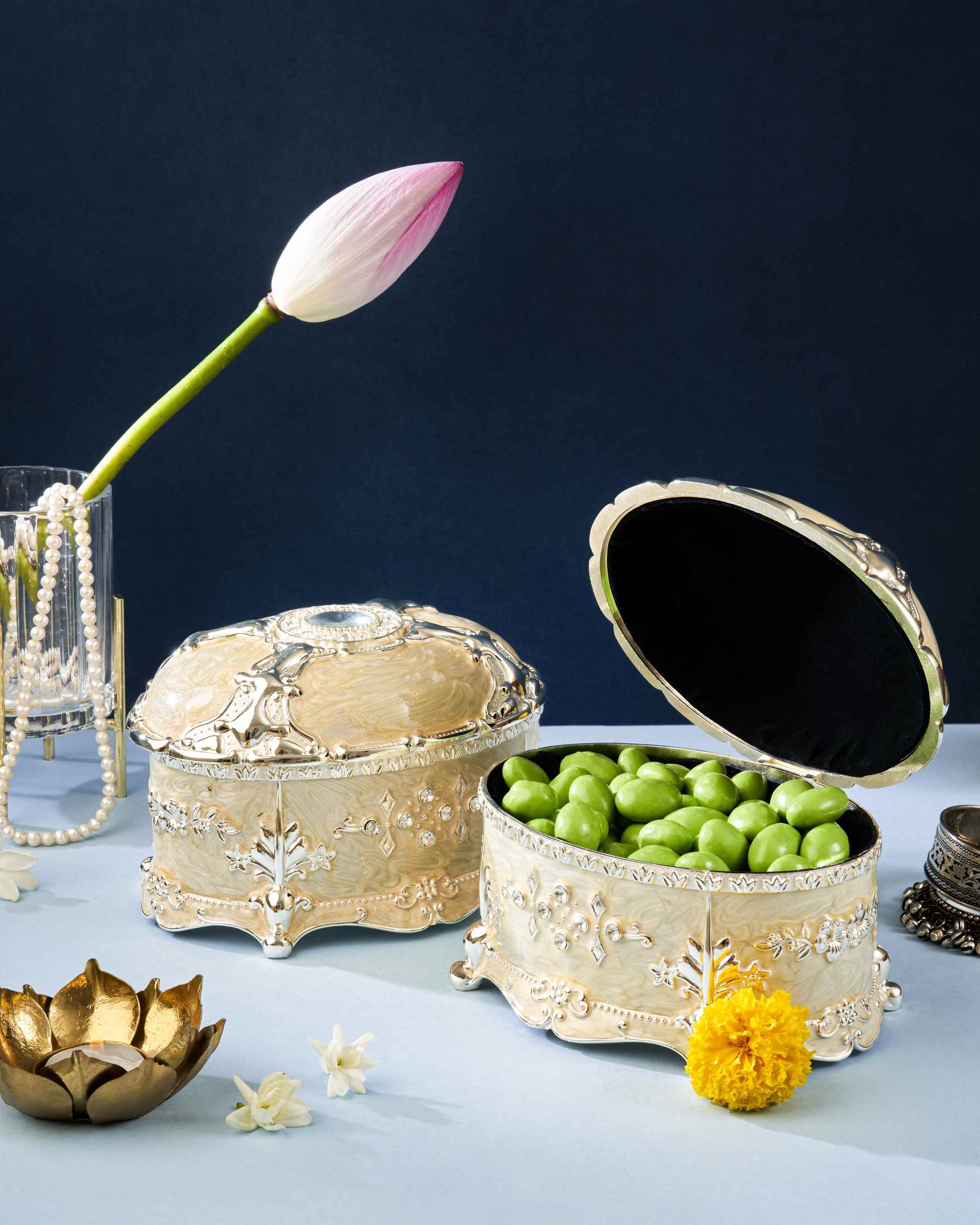 LUXURY SIVER COATED VINTAGE BOX FILLED WITH DRY FRUITS.