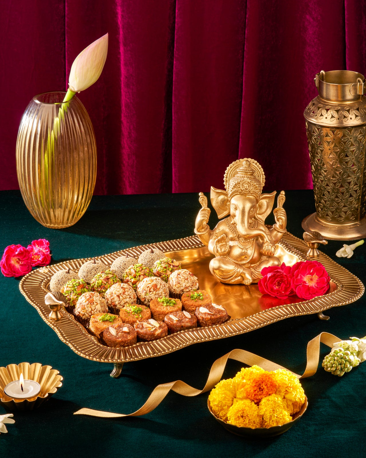 LUXURY GOLD  PLATER WITH LORD GANESH FILL WITH LADOO